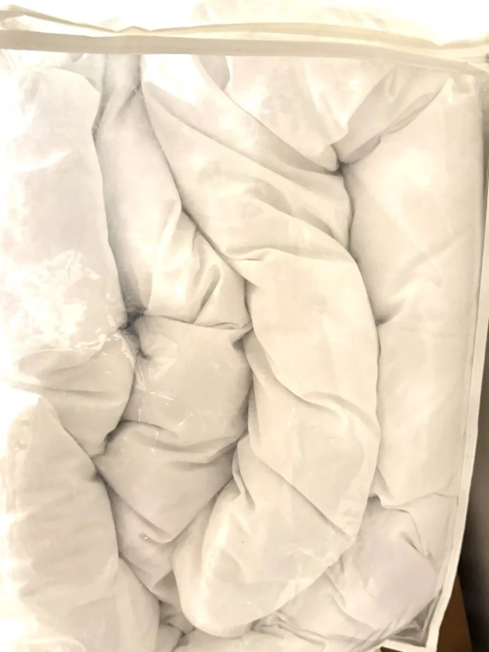 SFERRA Arcadia King Medium Down Alternative Duvet Comforter White 108x94